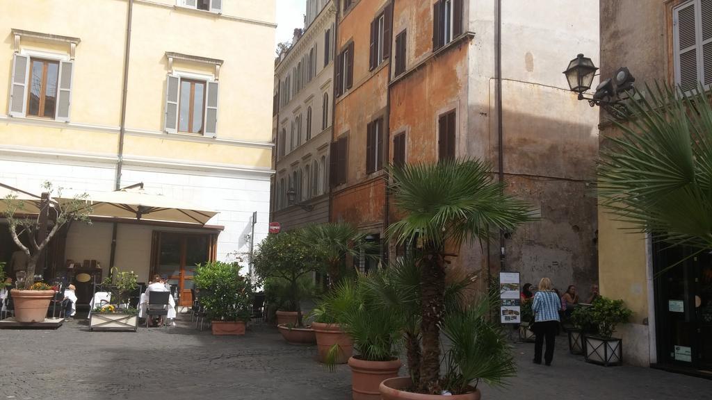 Vetrina Holidays Navona Apartment Rom